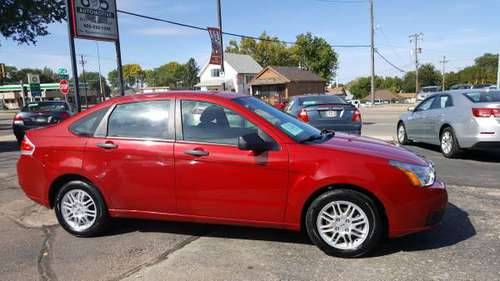 2011 FORD FOCUS SE with POWERTRAIN WARRANTY INCLUDED - cars & trucks... for sale in Sioux Falls, SD