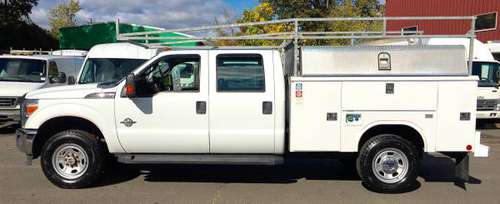 2012 FORD F350 4X4 CREW CAB DIESEL READING UTILITY ONLY 80K MILES NICE for sale in western mass, MA