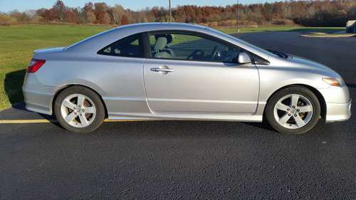 2007 Honda Civic Coupe - cars & trucks - by owner - vehicle... for sale in Diamond, OH