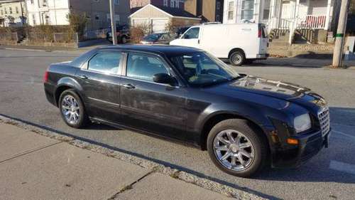 2006 Chrysler 300 - cars & trucks - by owner - vehicle automotive sale for sale in Pawtucket, RI