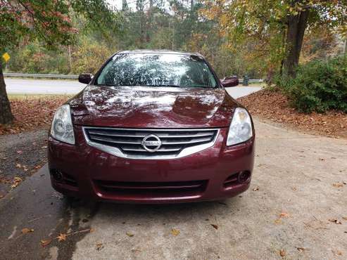 2011 Nissan Altima - cars & trucks - by owner - vehicle automotive... for sale in Snellville, GA