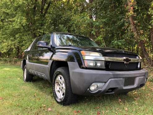 2003 Chevy Avalanche 4x4 Pickup Z71 for sale in Winchester, VA