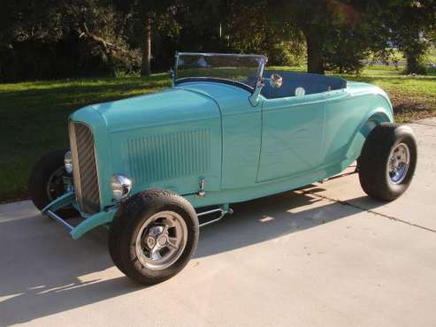 1932 Ford roadster with a folding top for sale in Fort Pierce, FL