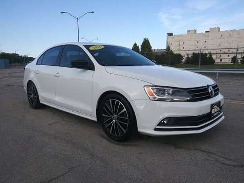 2016 Volkswagen Jetta SE 5M - cars & trucks - by dealer - vehicle... for sale in Rochester , NY