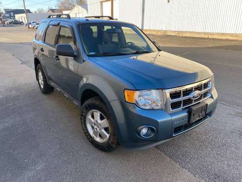 2012 Ford Escape XLT V6 AWD Clean - cars & trucks - by dealer -... for sale in WEBSTER, NY