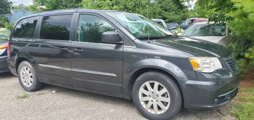 12 CHRYSLER TOWN & COUNTRY VAN- DVD, B-UP CAMERA, LOADED, RUNS... for sale in Miamisburg, OH
