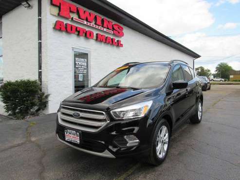 2018 Ford Escape SE - cars & trucks - by dealer - vehicle automotive... for sale in Rockford, IL