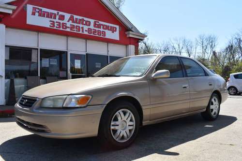 2001 TOYOTA CAMRY LE 2 2L 4CYL AUTOMATIC GAS SAVER! - cars & for sale in Greensboro, NC