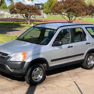 2004 HONDA CRV MILEAGE 86,351 BUT HAS NO ISSUE BUT THE RADIO for sale in Los Angeles, CA