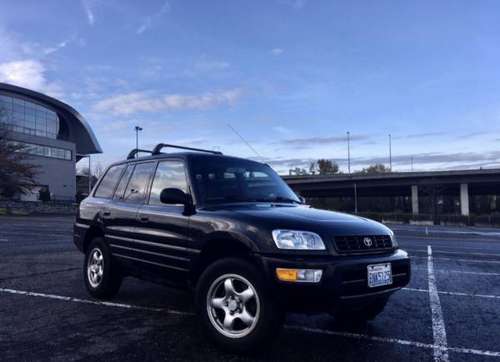 1999 Toyota Rav4 Limited - RARE awd manual trans only 185k miles! for sale in Longview, OR