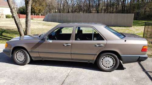 1989 Mercedes Benz 300e for sale in Maryville, TN