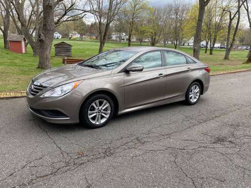 2014 Hyundai Sonata - - by dealer - vehicle automotive for sale in South Windsor, CT