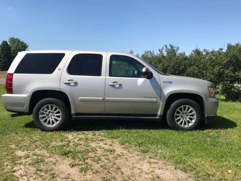 2008 chevy tahoe hubrid - cars & trucks - by owner - vehicle... for sale in Inver Grove Heights, MN