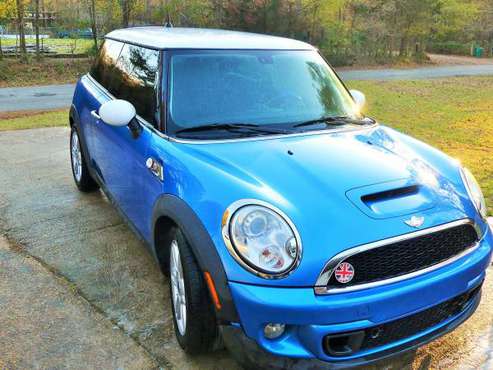 2011 Mini Cooper S Hardtop - cars & trucks - by owner - vehicle... for sale in Water Valley, MS