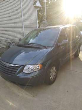 2006 chrysler town and country minivan. Sell or trade for sale in West Lafayette, IN