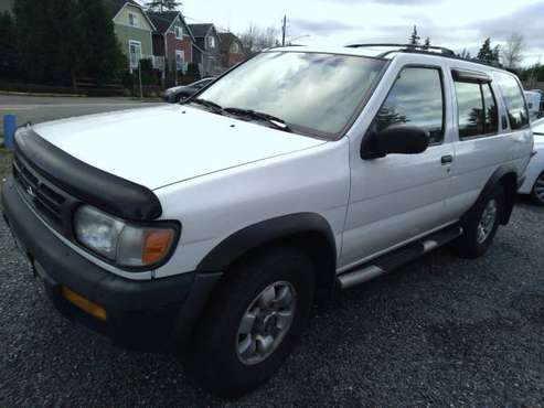 1999 Nissan pathfinder 4x4 runs great - cars & trucks - by owner -... for sale in Lynnwood, WA