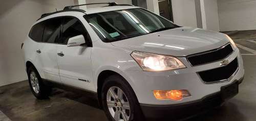 2009 CHEVY TRAVERSE LT - cars & trucks - by owner - vehicle... for sale in Santa Monica, CA
