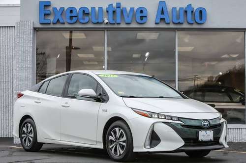2017 TOYOTA PRIUS PRIME - - by dealer - vehicle for sale in Smithfield, RI