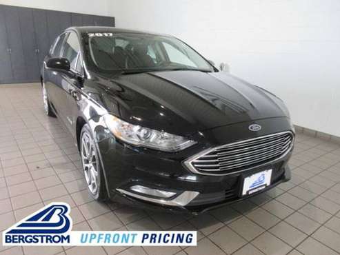 2017 Ford Fusion Hybrid..priced right ...........16231 kbb....... for sale in Green Bay, WI