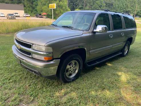 2001 Chevrolet suburban - cars & trucks - by owner - vehicle... for sale in Laurel, MS
