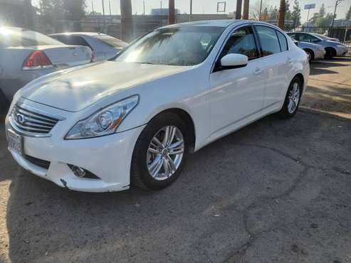 2011 INFINITI G37 - cars & trucks - by dealer - vehicle automotive... for sale in Fresno, CA