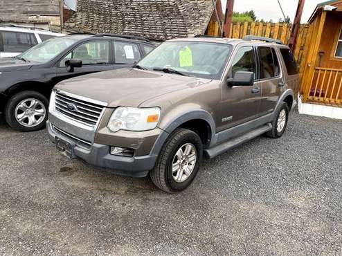 2006 Ford Explorer XLT - cars & trucks - by dealer - vehicle... for sale in Moscow, ID