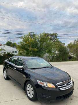 2011 Ford Taurus **Must See** - cars & trucks - by owner - vehicle... for sale in Madison Heights, MI
