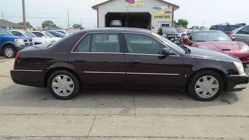 08 dts cadillac 127,000 miles $3999 for sale in Waterloo, IA