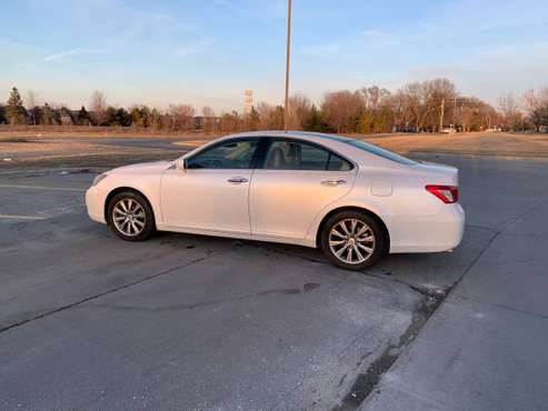 LEXUS Es 350 2009 Sport/Loaded - cars & trucks - by owner - vehicle... for sale in WAUKEE, IA