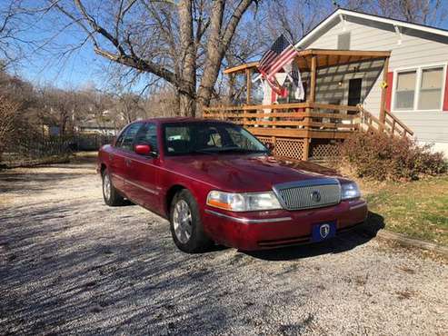 Mercury Grand Marquis 2003 - only 140k miles, runs great &... for sale in Kansas City, MO