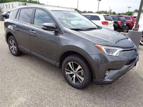 2018 Toyota RAV4 XLE 4X4 SUV 2.5L 4 cyl 31395 miles for sale in Wautoma, WI