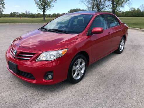 2013 TOYOTA COROLLA SEDAN AUTOMATIC NICE AND CLEAN! - cars & for sale in Chicago, IL