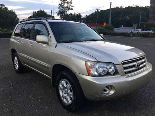 Toyota Highlander - cars & trucks - by owner - vehicle automotive sale for sale in Norwalk, CT