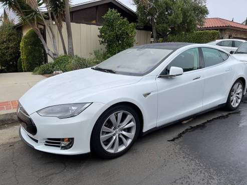 2014 Tesla Model S 60 Orig Owner, Low Miles - cars & trucks - by... for sale in Playa Del Rey, CA