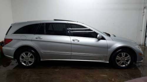 BAD CREDIT APPROVED! 2009 Mercedes-Benz R350 4Matic - cars & trucks... for sale in Eden Prairie, MN
