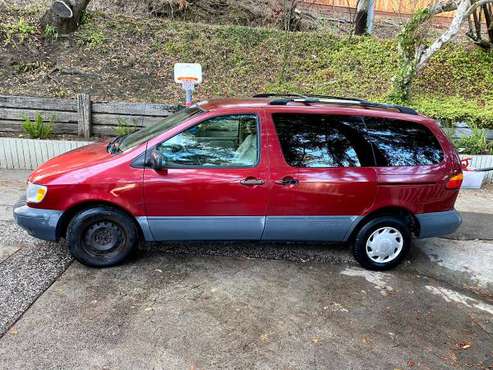 1998 Toyota Sienna LE - cars & trucks - by owner - vehicle... for sale in Burlingame, CA