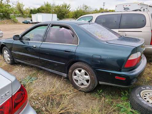 1996 HONDA ACCORD EX/EXR - cars & trucks - by dealer - vehicle... for sale in Fort Worth, TX