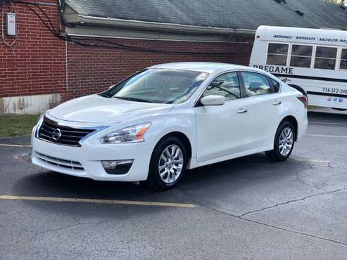 2015 NISSAN ALTIMA - LOW MILES - SUPER CLEAN - cars & trucks - by... for sale in Nashville, KY