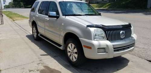 MERCURY MOUNTAINEER - cars & trucks - by owner - vehicle automotive... for sale in Kansas City, MO