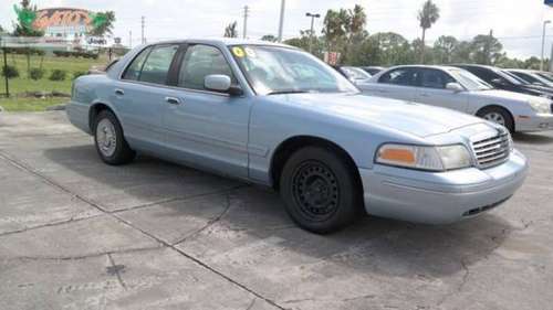 2000 Ford Crown Victoria for sale in Palm Bay, FL