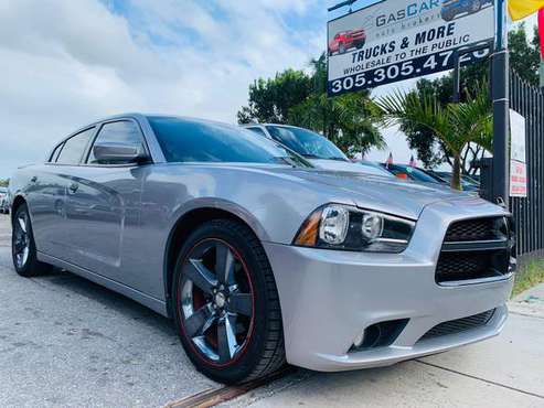 2014 Dodge Charger * FINANCING AVAILABLE - cars & trucks - by dealer... for sale in Miami, FL