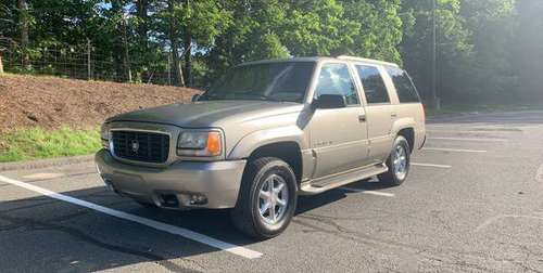 2000 Cadillac Escalade for sale in Middlebury, CT