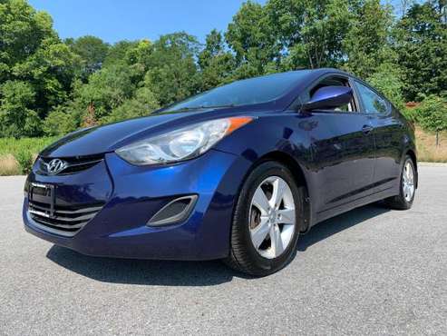 RUNS EXCELLENT ★ 2013 HYUNDAI ELANTRA GLS / 5 Speed Manual - cars &... for sale in Poughkeepsie, NY