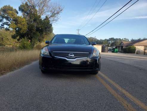 2009 Nissan Altima 2.5S 6 speed manual cold ac AUX great on gas -... for sale in Austin, TX