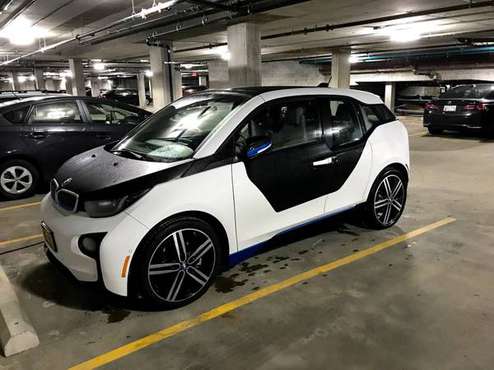 2017 electric BMW i3 w/Range Extender (Lease takeover) - 10 moths left for sale in Bronx, NY
