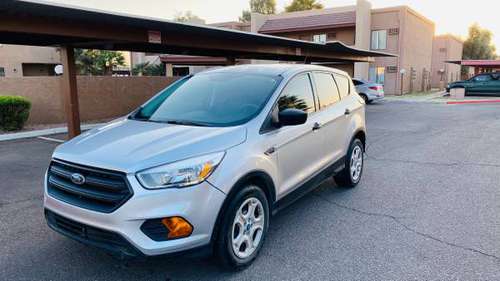 Ford Escape - cars & trucks - by owner - vehicle automotive sale for sale in Glendale, AZ