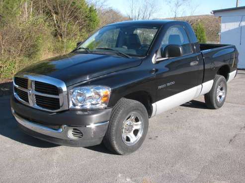 2007 DODGE RAM 1500......6CYL AUTO......SHARP TRUCK!!! - cars &... for sale in Knoxville, TN