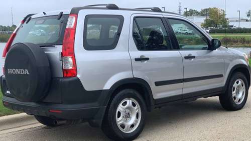 2005 HONDA CRV 1 OWNER SUV WITH CLEAN CARFAX & TITLE.. MUST SEE .. for sale in Naperville, IL
