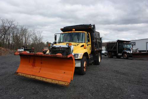 Pre-Emissions Ready to Plow 2005 International 7400 - cars & trucks... for sale in Peabody, RI