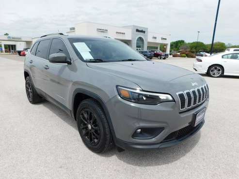 2019 Jeep Cherokee Latitude Plus - - by dealer for sale in Gatesville, TX